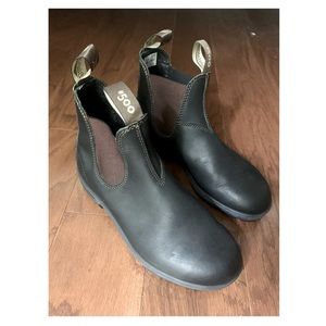 Blundstone series 500 brown chelsea boot size 9